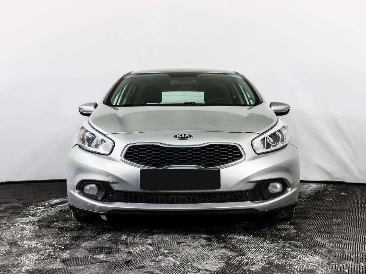 Kia Ceed с пробегом — 2013 год. Фото: #1