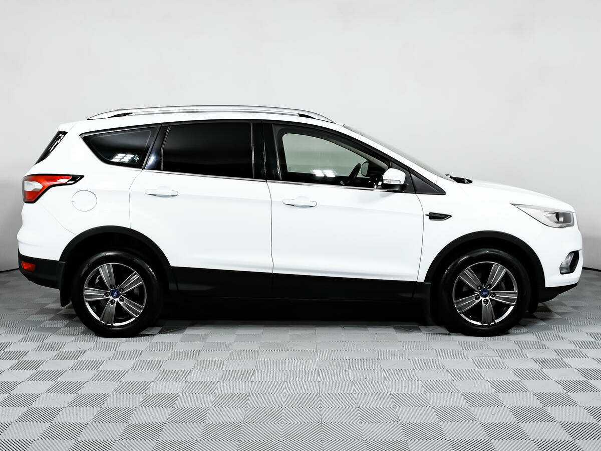 Ford Kuga с пробегом — 2019 год. Фото: #3