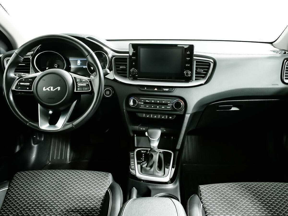 Kia Ceed с пробегом — 2022 год. Фото: #10