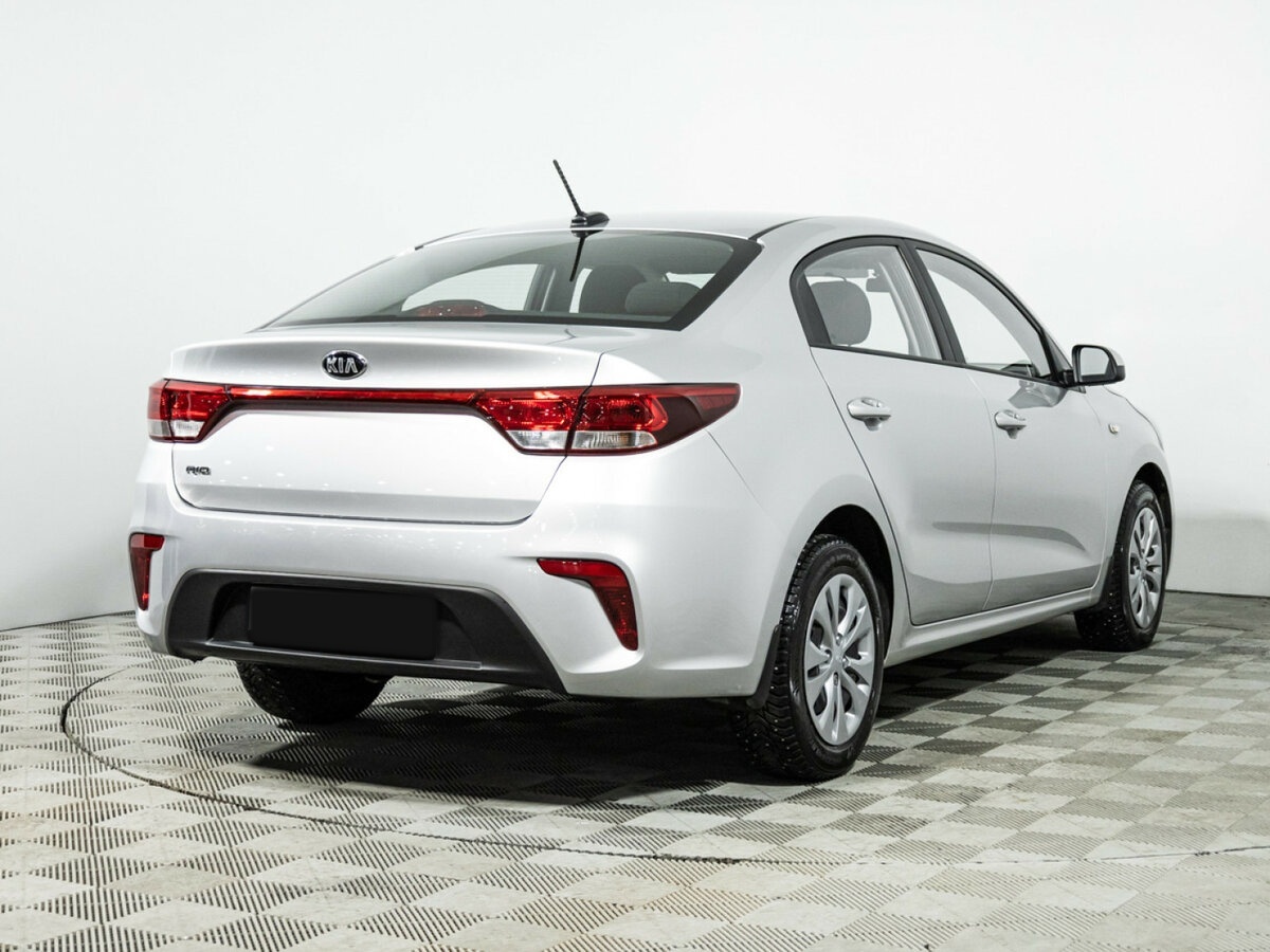 Kia Rio с пробегом — 2020 год. Фото: #4