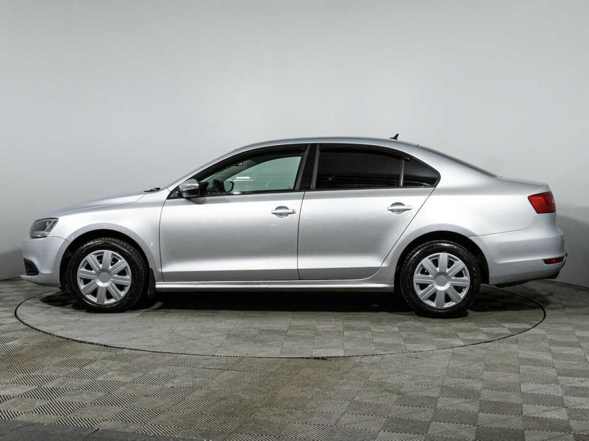 Volkswagen Jetta с пробегом — 2012 год. Фото: #7