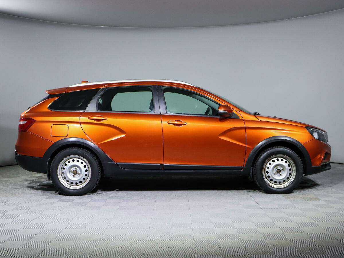 Lada (ВАЗ) Vesta с пробегом — 2019 год. Фото: #3