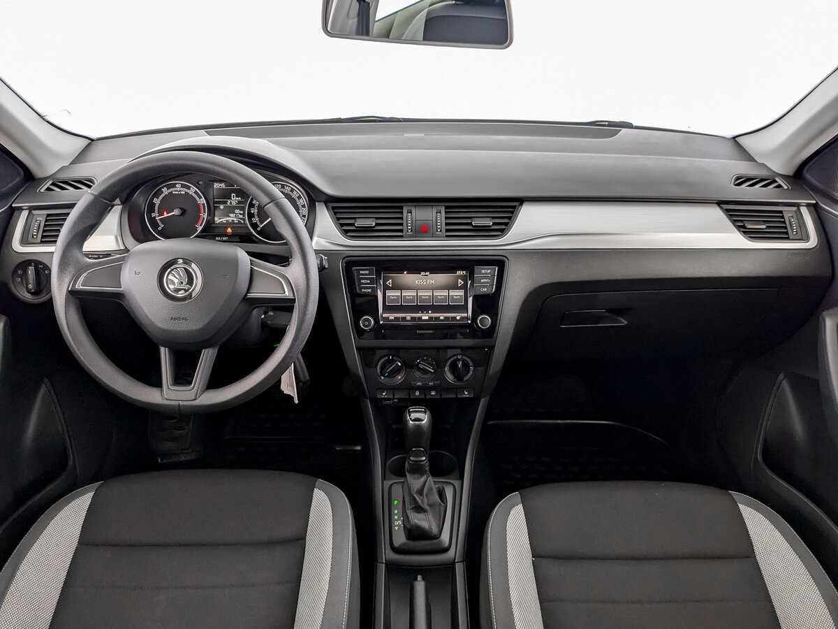 Skoda Rapid с пробегом — 2019 год. Фото: #11