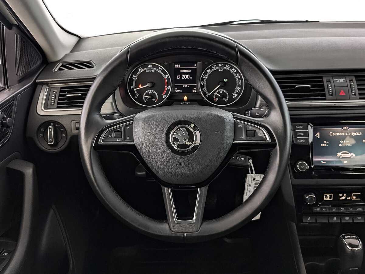 Skoda Rapid с пробегом — 2018 год. Фото: #17