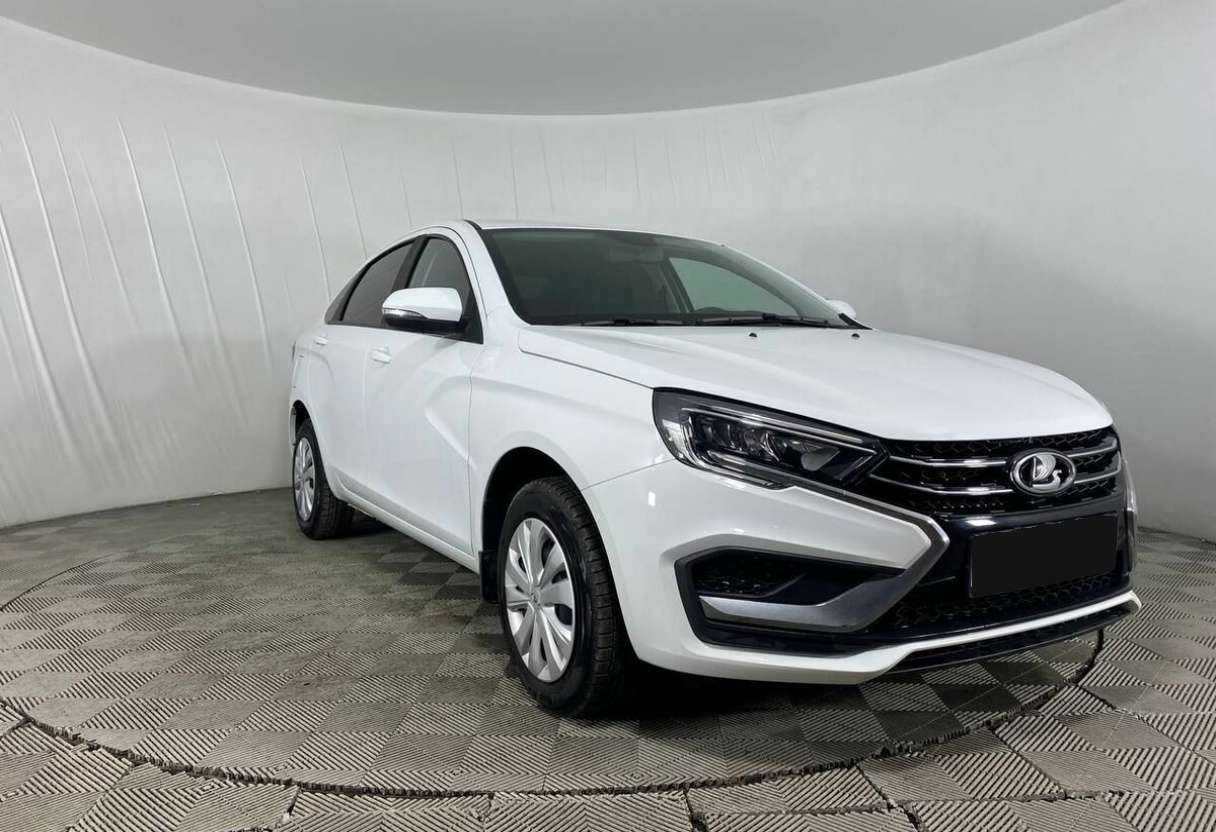 Lada (ВАЗ) Vesta с пробегом — 2023 год. Фото: #2