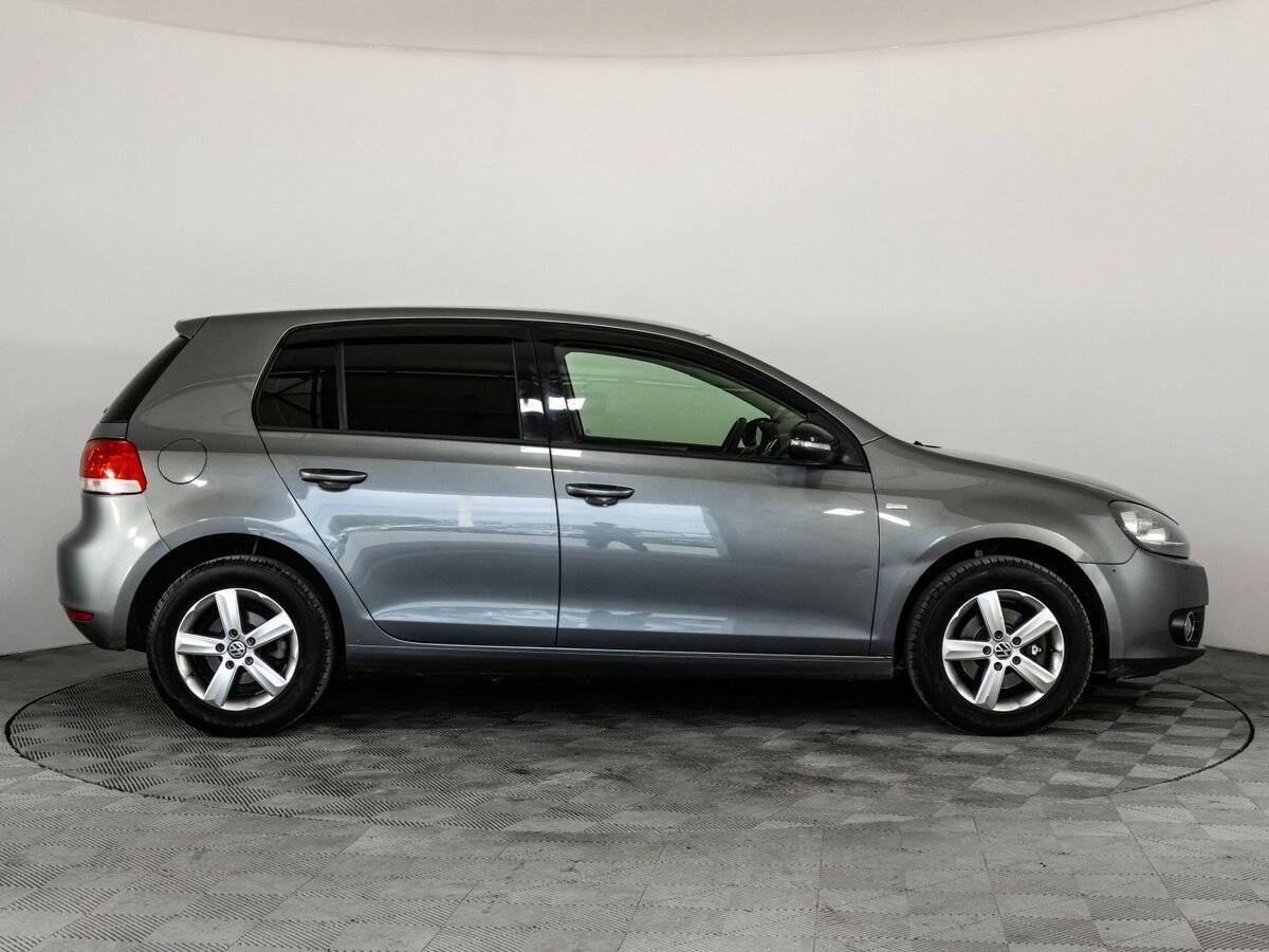 Volkswagen Golf с пробегом — 2012 год. Фото: #3