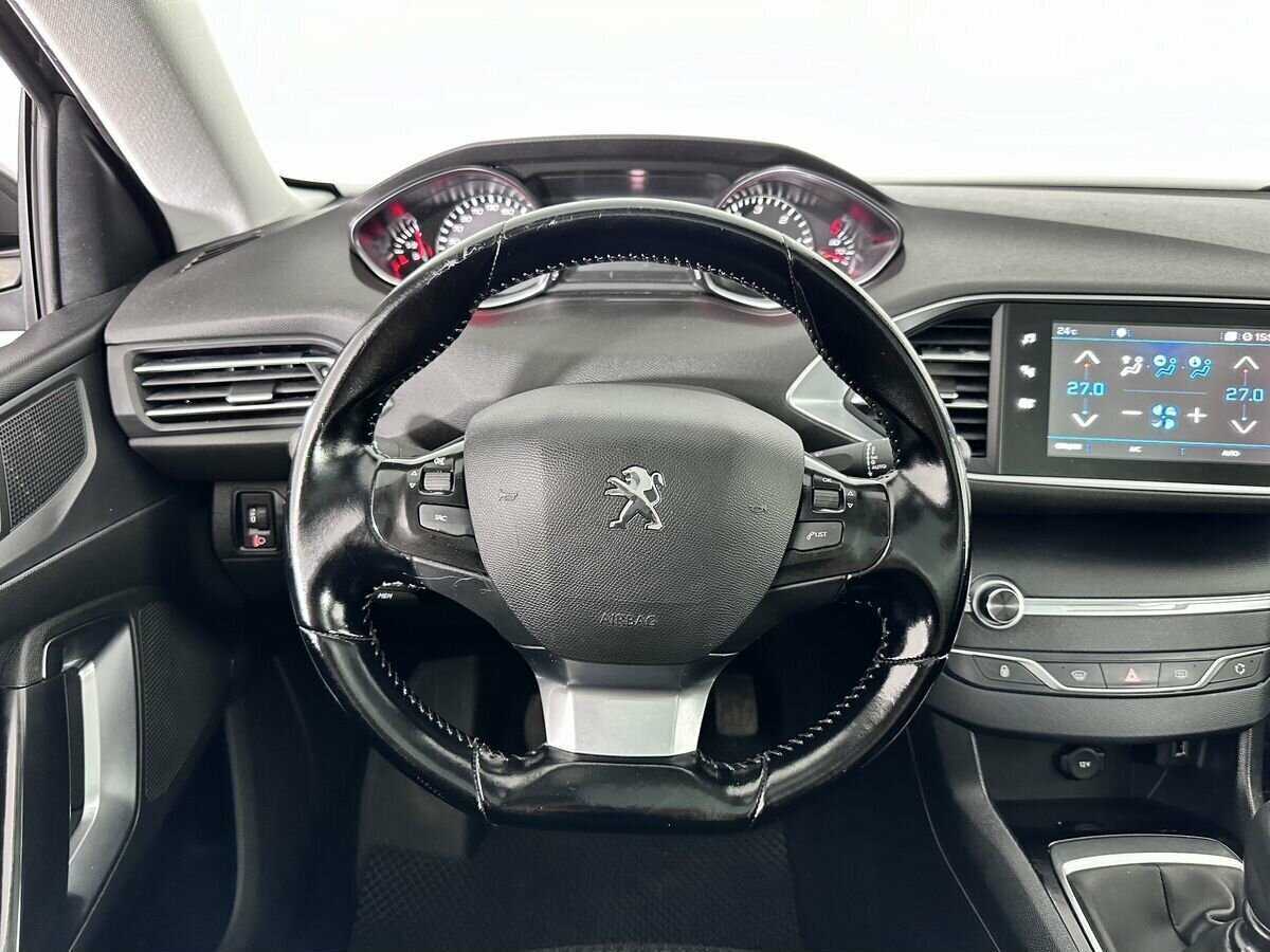 Peugeot 308 с пробегом — 2018 год. Фото: #8