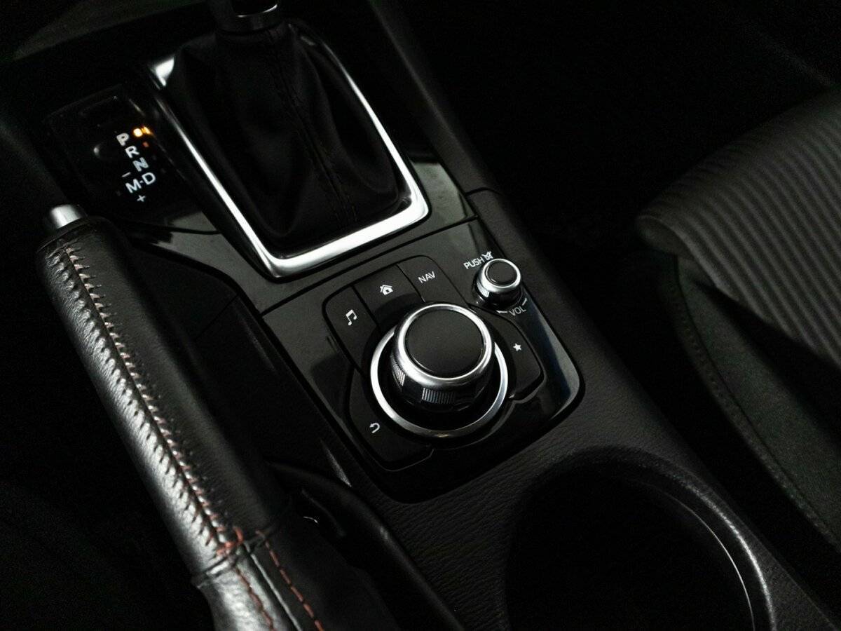 Mazda 3 с пробегом — 2013 год. Фото: #17