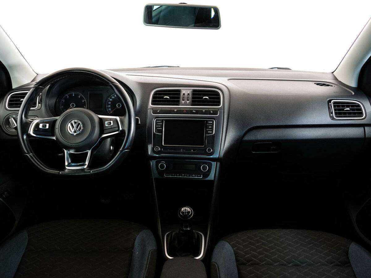 Volkswagen Polo с пробегом — 2019 год. Фото: #9
