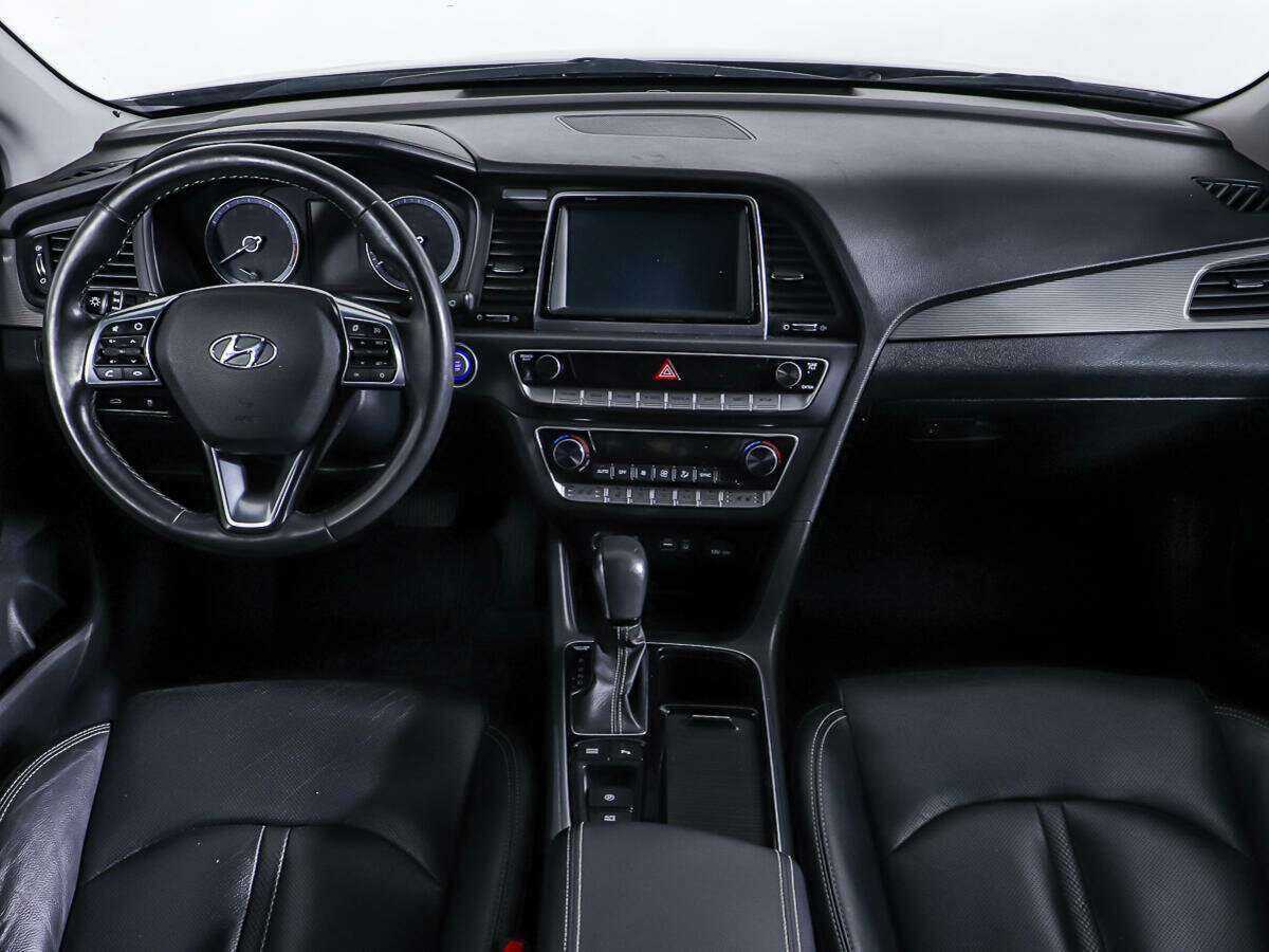 Hyundai Sonata с пробегом — 2017 год. Фото: #10