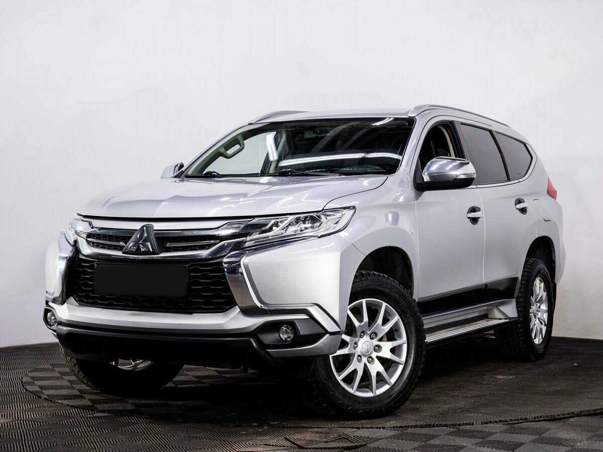 Mitsubishi Pajero Sport с пробегом — 2017 год. Посмотреть фото