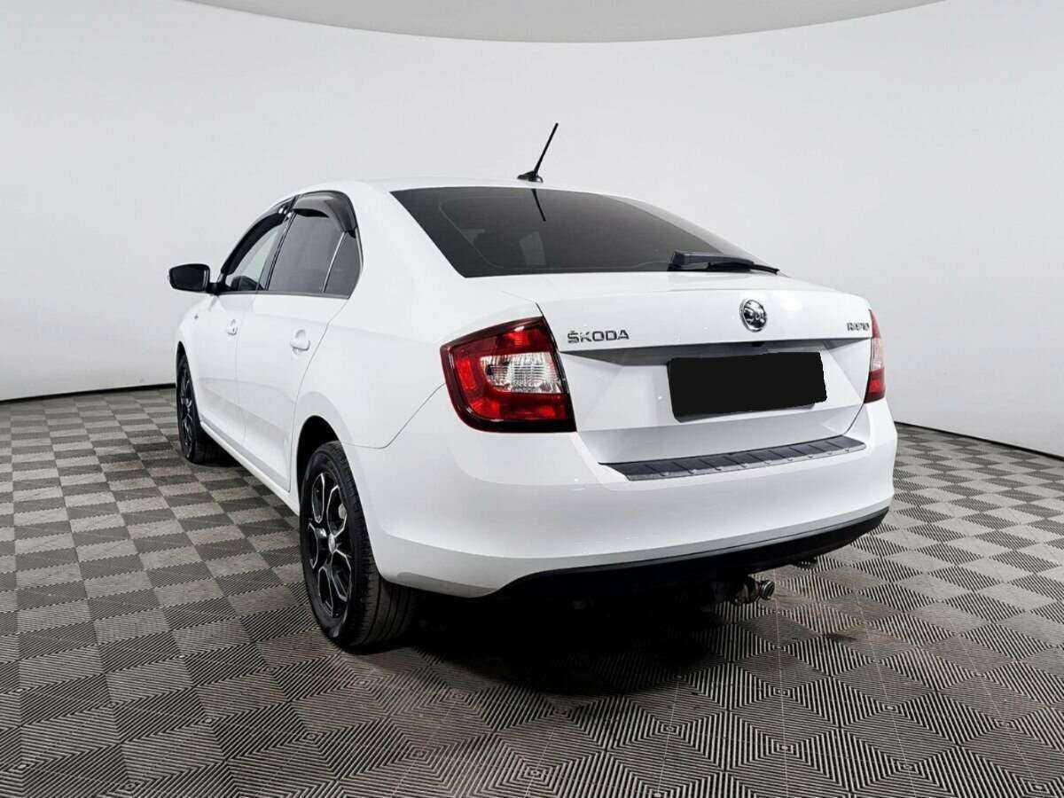 Skoda Rapid с пробегом — 2019 год. Фото: #5