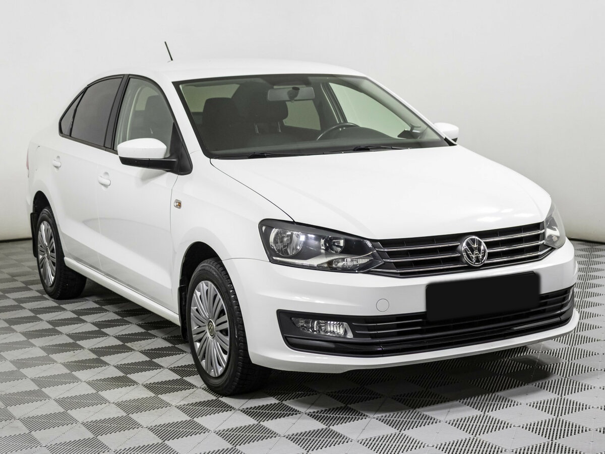 Volkswagen Polo с пробегом — 2016 год. Фото: #2