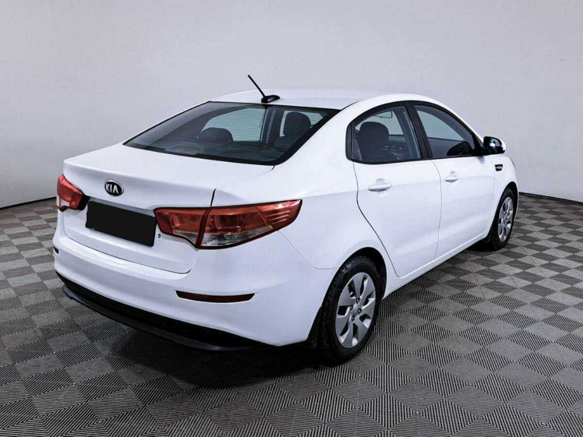 Kia Rio с пробегом — 2017 год. Фото: #4