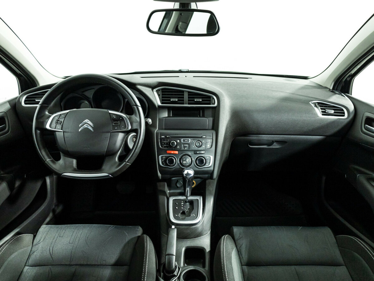 Citroen C4 с пробегом — 2012 год. Фото: #12