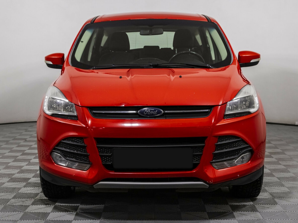 Ford Kuga с пробегом — 2015 год. Фото: #1