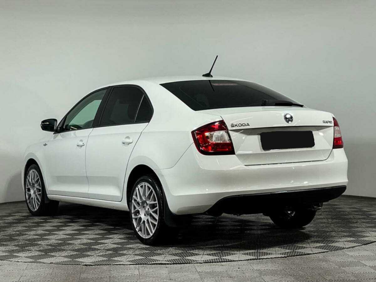 Skoda Rapid с пробегом — 2019 год. Фото: #5