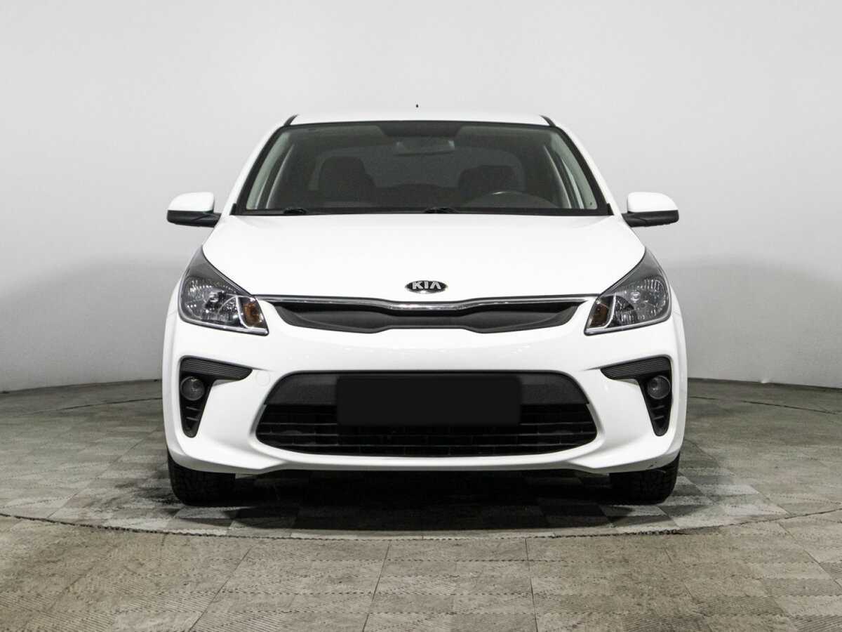 Kia Rio с пробегом — 2017 год. Фото: #1