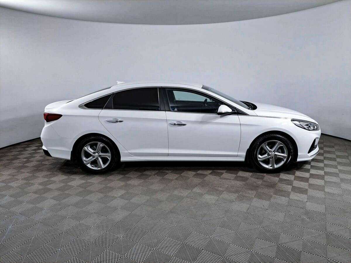 Hyundai Sonata с пробегом — 2018 год. Фото: #3