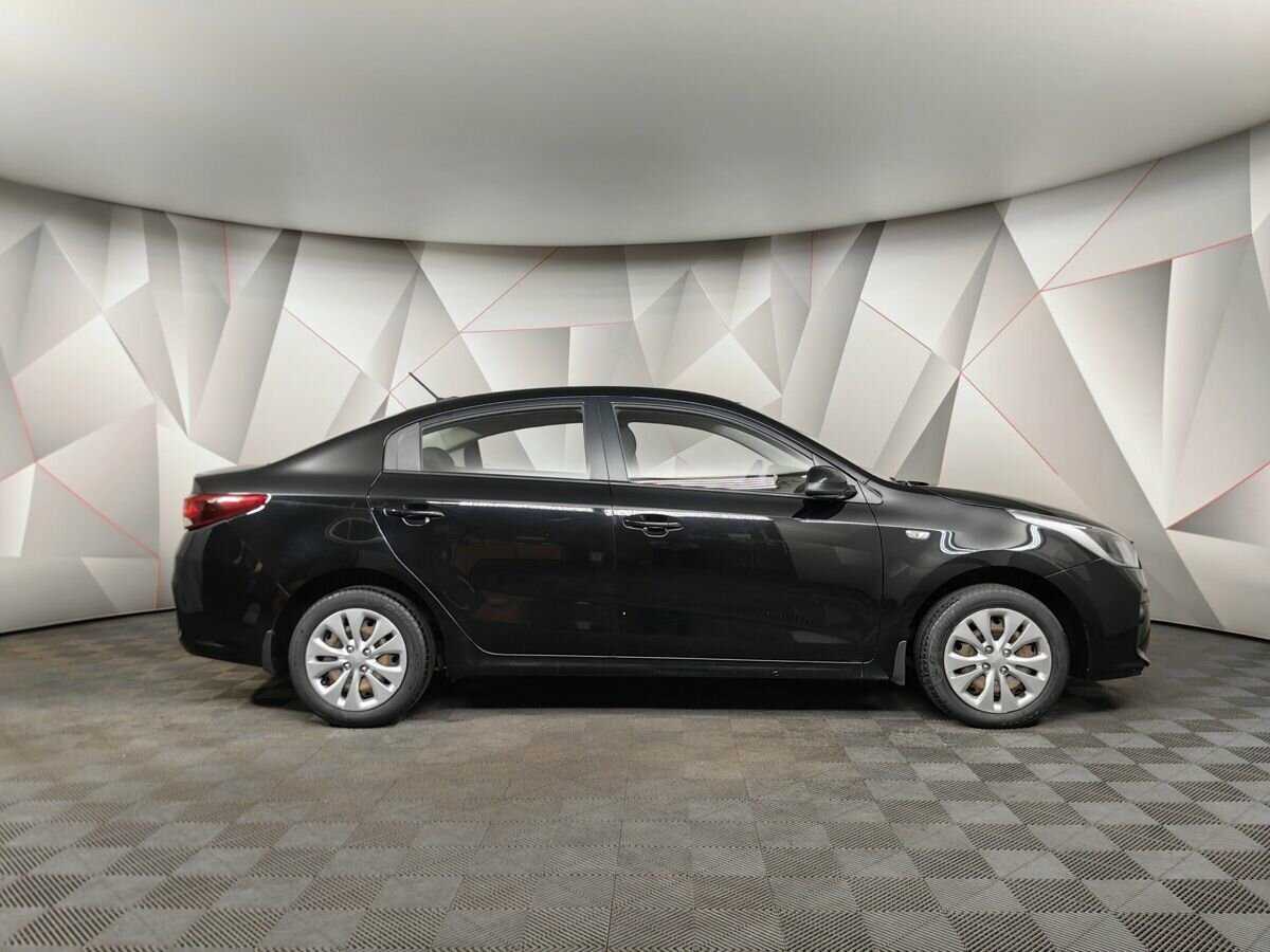 Kia Rio с пробегом — 2017 год. Фото: #5