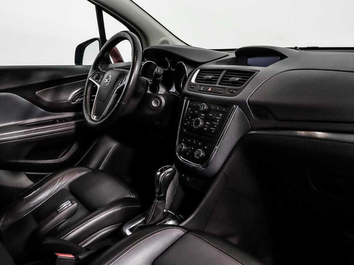 Opel Mokka с пробегом — 2013 год. Фото: #11