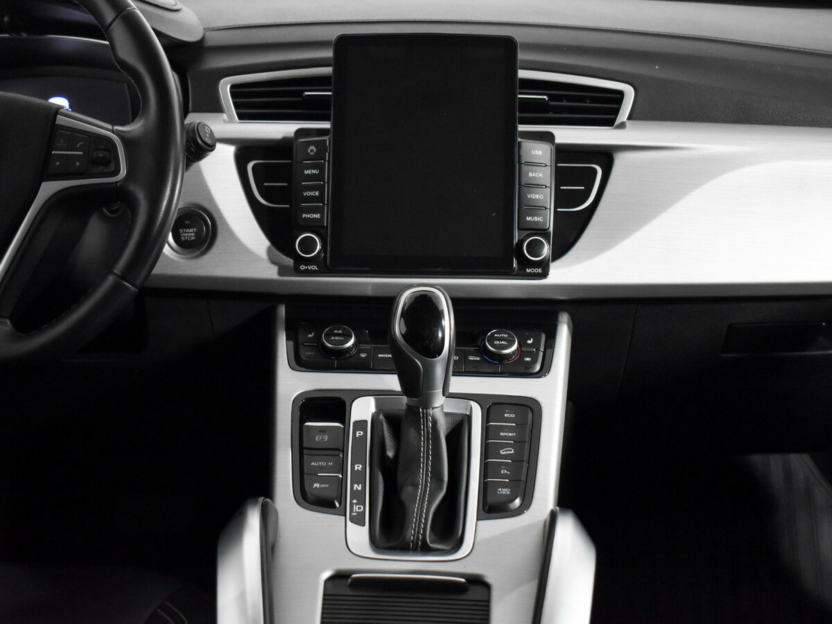 Geely Atlas с пробегом — 2019 год. Фото: #13