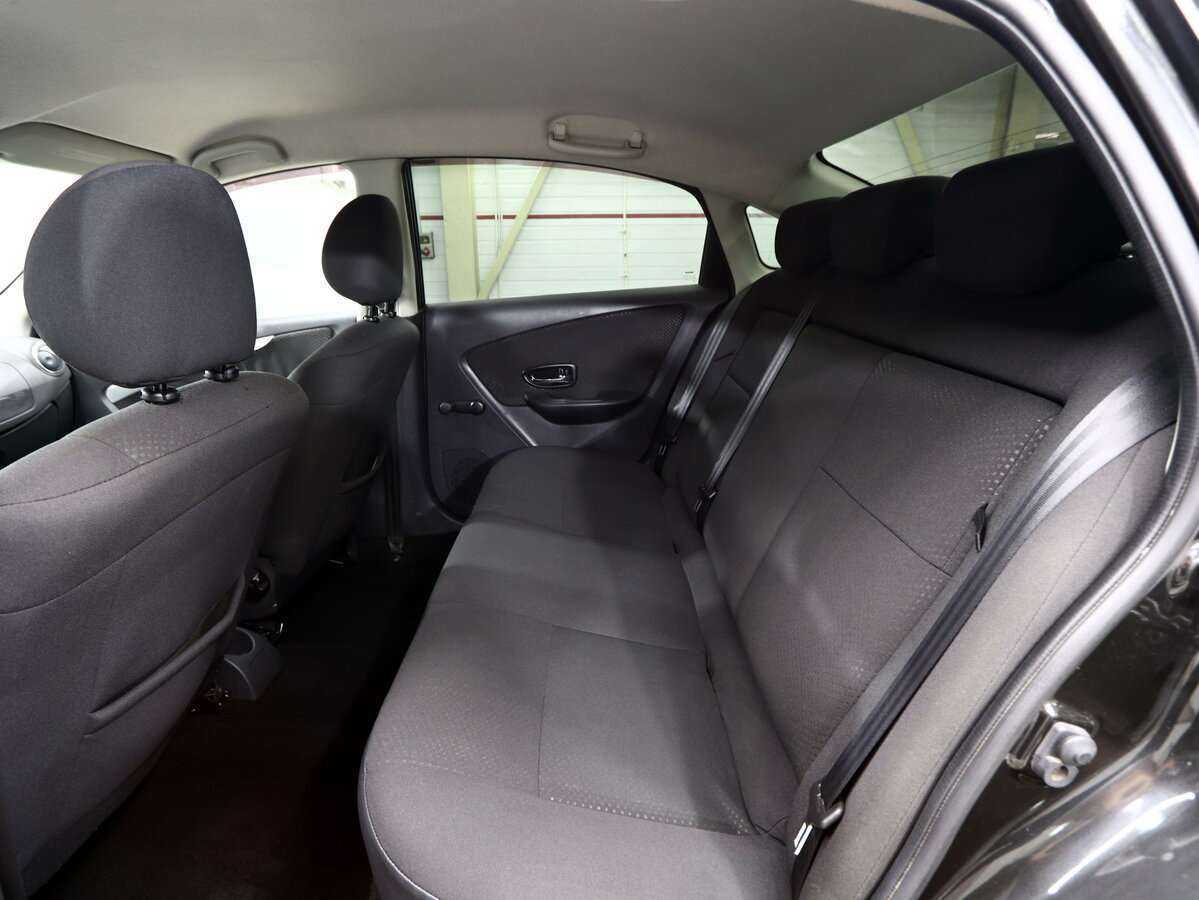 Nissan Almera с пробегом — 2014 год. Фото: #8