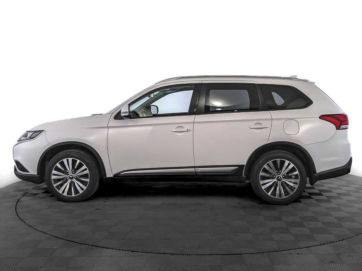 Mitsubishi Outlander с пробегом — 2019 год. Фото: #7