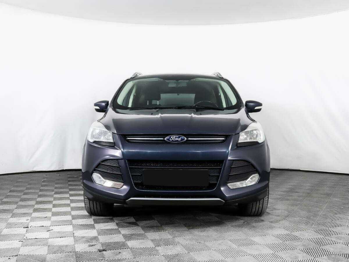 Ford Kuga с пробегом — 2014 год. Фото: #1