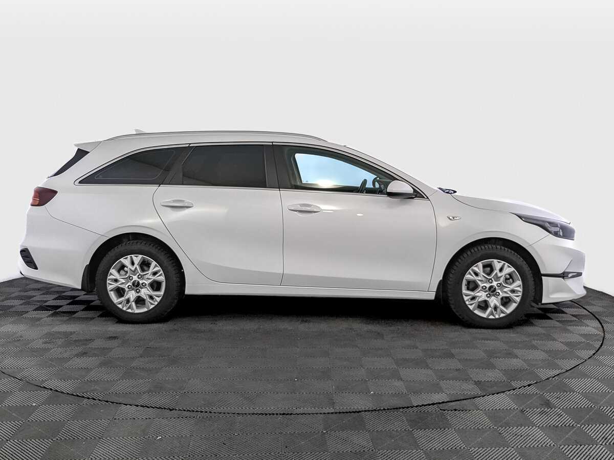 Kia Ceed с пробегом — 2022 год. Фото: #3