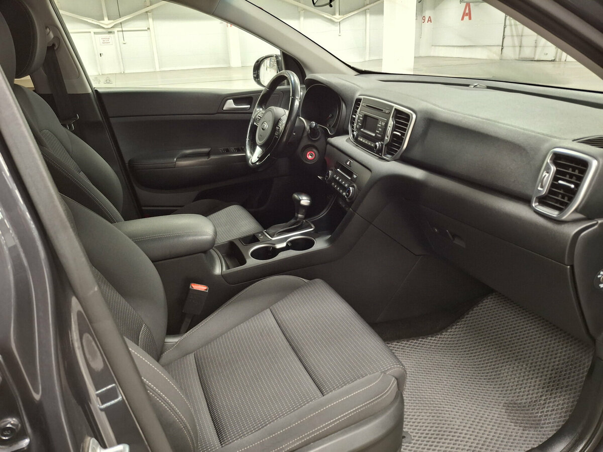 Kia Sportage с пробегом — 2018 год. Фото: #10