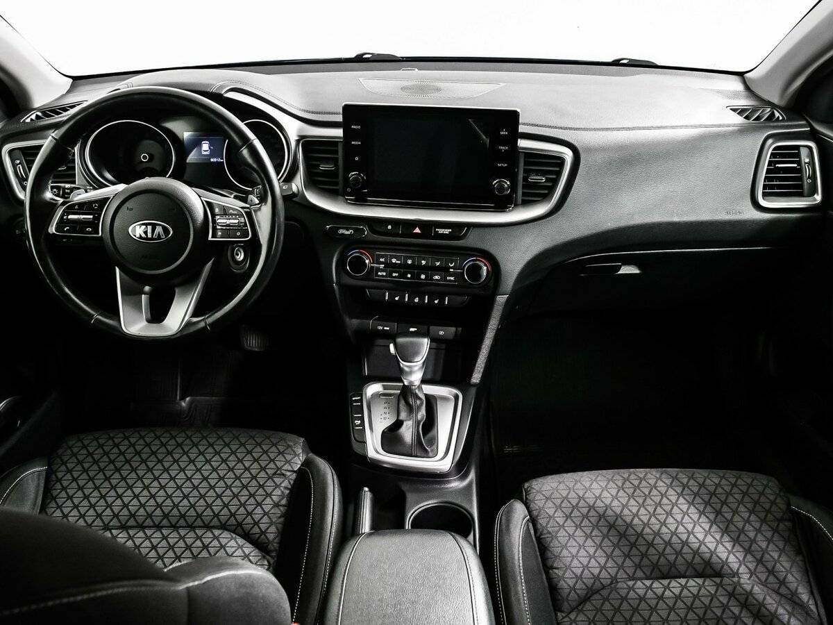 Kia Ceed с пробегом — 2020 год. Фото: #10