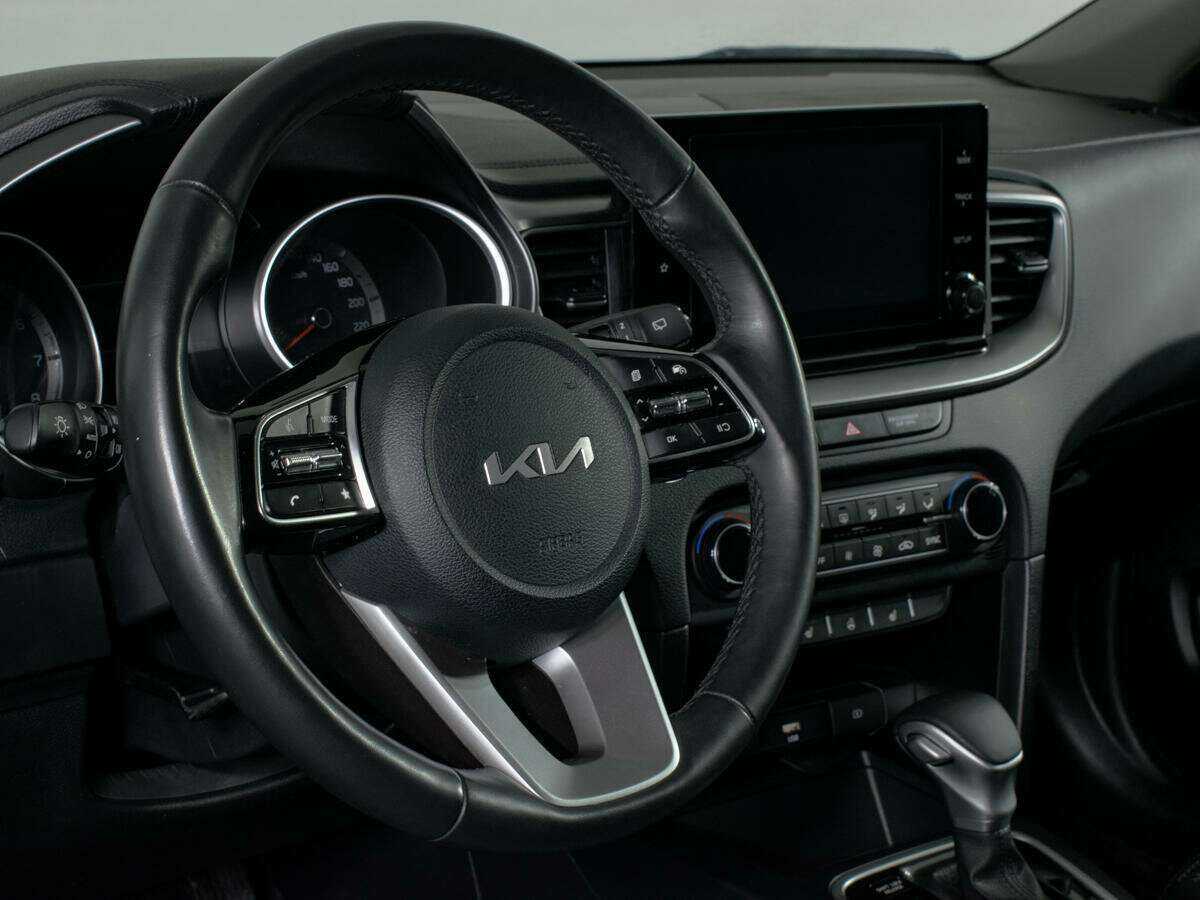 Kia Ceed с пробегом — 2021 год. Фото: #11