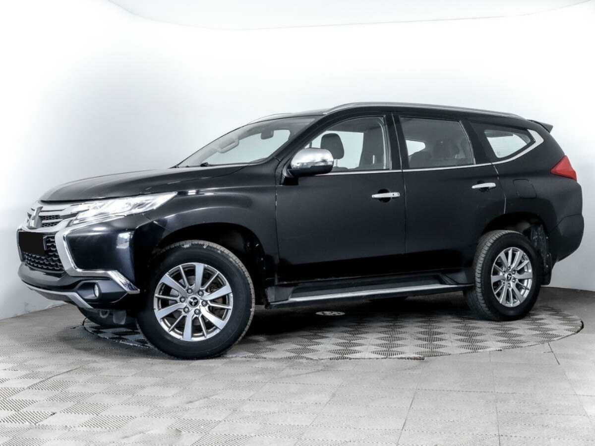 Mitsubishi Pajero Sport с пробегом — 2018 год. Фото: #0