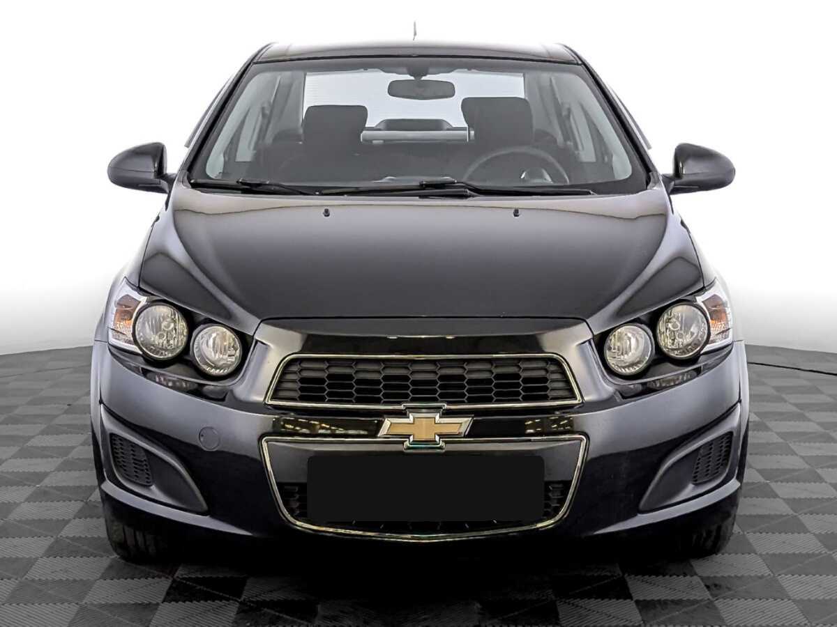 Chevrolet Aveo с пробегом — 2014 год. Фото: #1