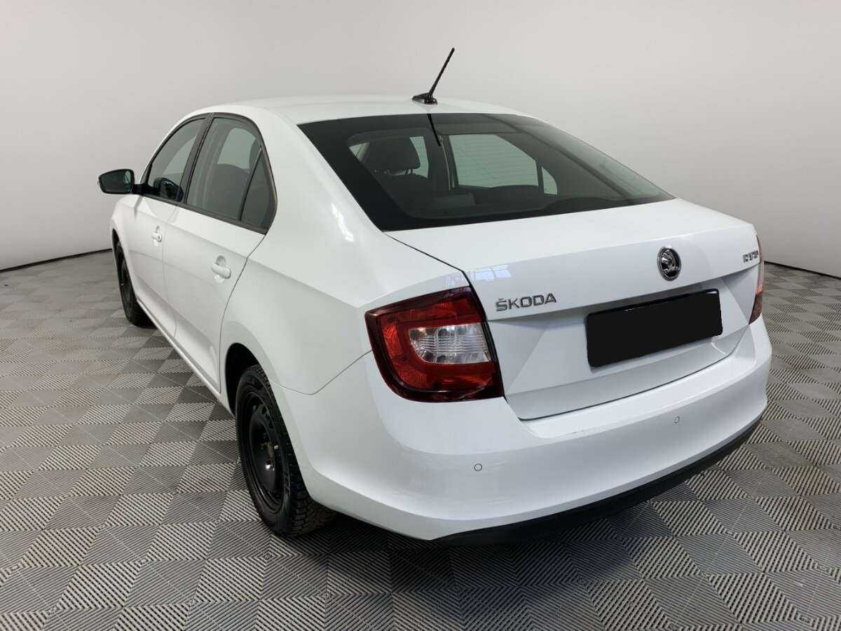 Skoda Rapid с пробегом — 2019 год. Фото: #5