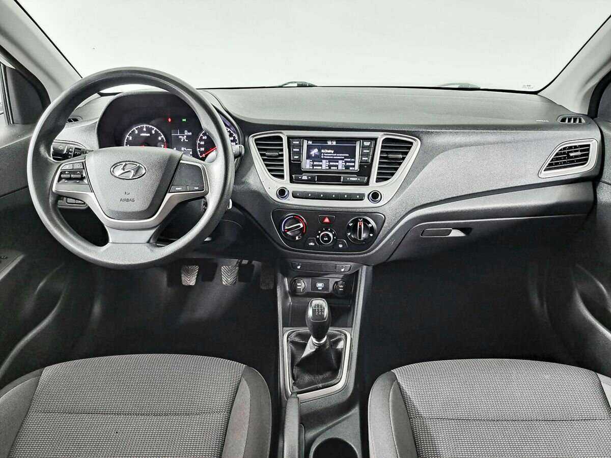 Hyundai Solaris с пробегом — 2019 год. Фото: #10