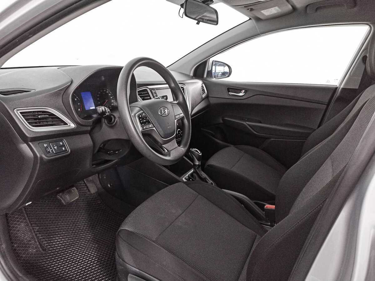 Hyundai Solaris с пробегом — 2021 год. Фото: #13