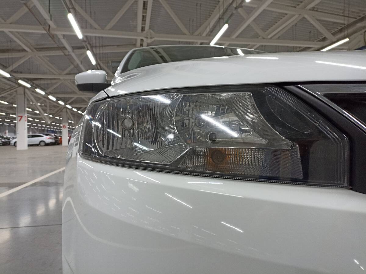 Skoda Rapid с пробегом — 2019 год. Фото: #16