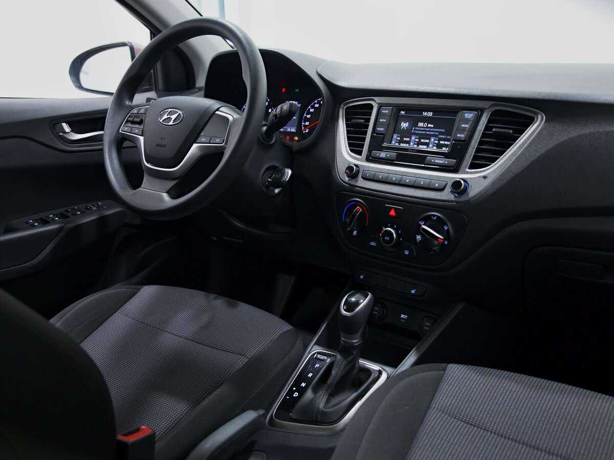 Hyundai Solaris с пробегом — 2020 год. Фото: #5
