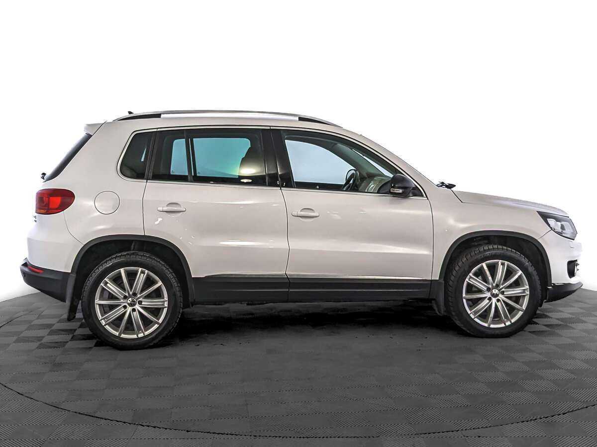 Volkswagen Tiguan с пробегом — 2013 год. Фото: #3