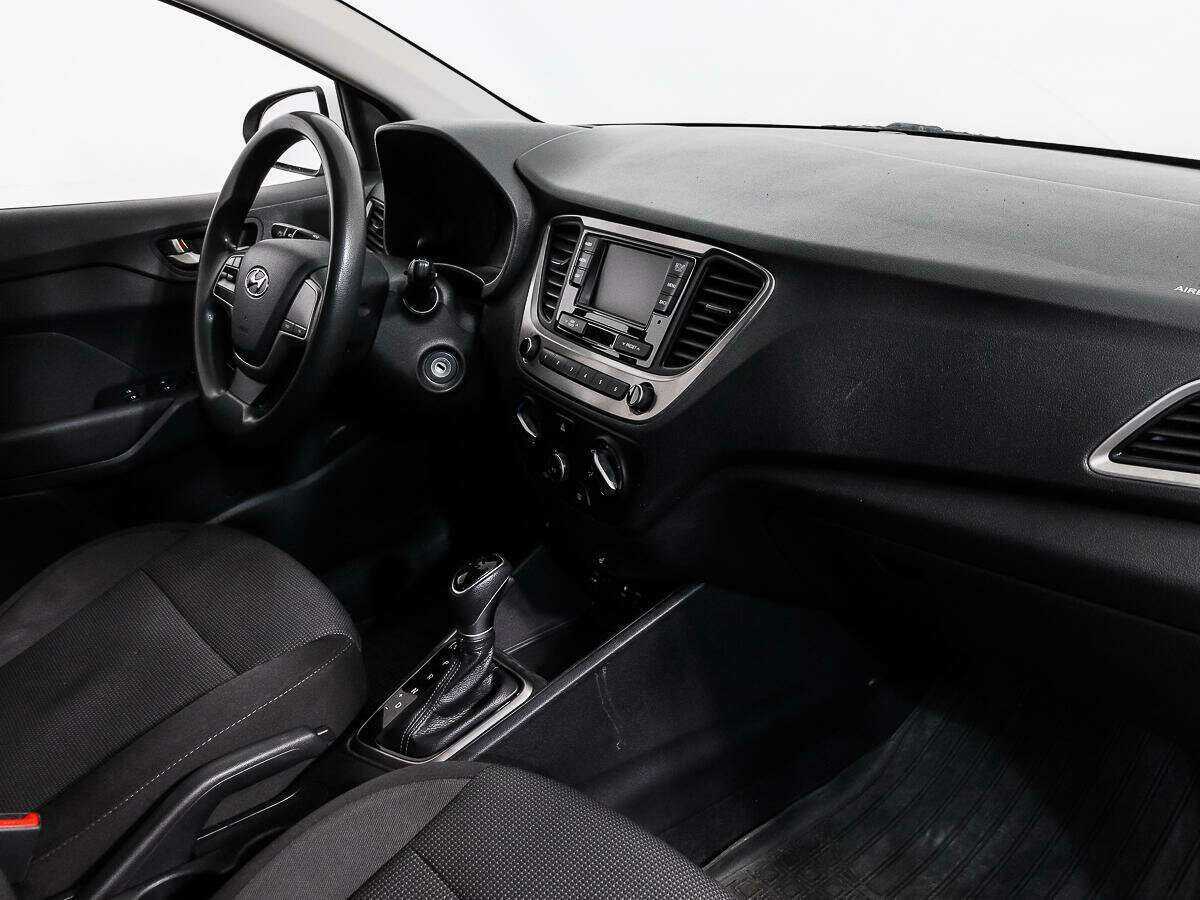 Hyundai Solaris с пробегом — 2019 год. Фото: #8