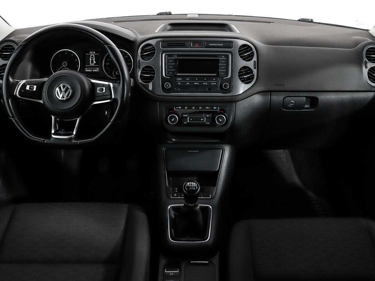 Volkswagen Tiguan с пробегом — 2012 год. Фото: #11