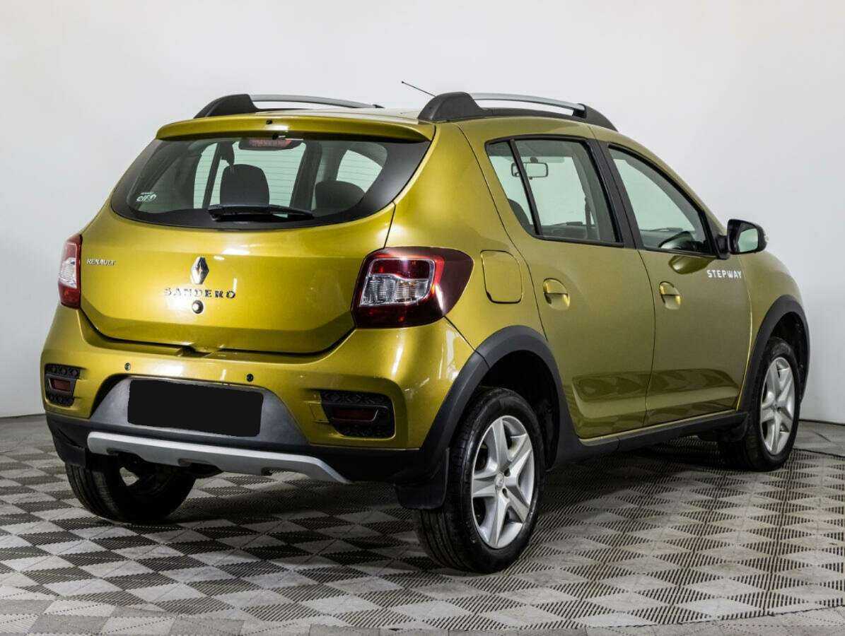 Renault Sandero с пробегом — 2017 год. Фото: #4