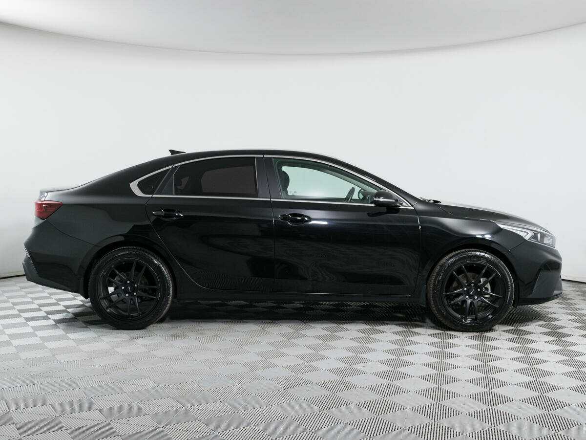 Kia Cerato с пробегом — 2022 год. Фото: #3