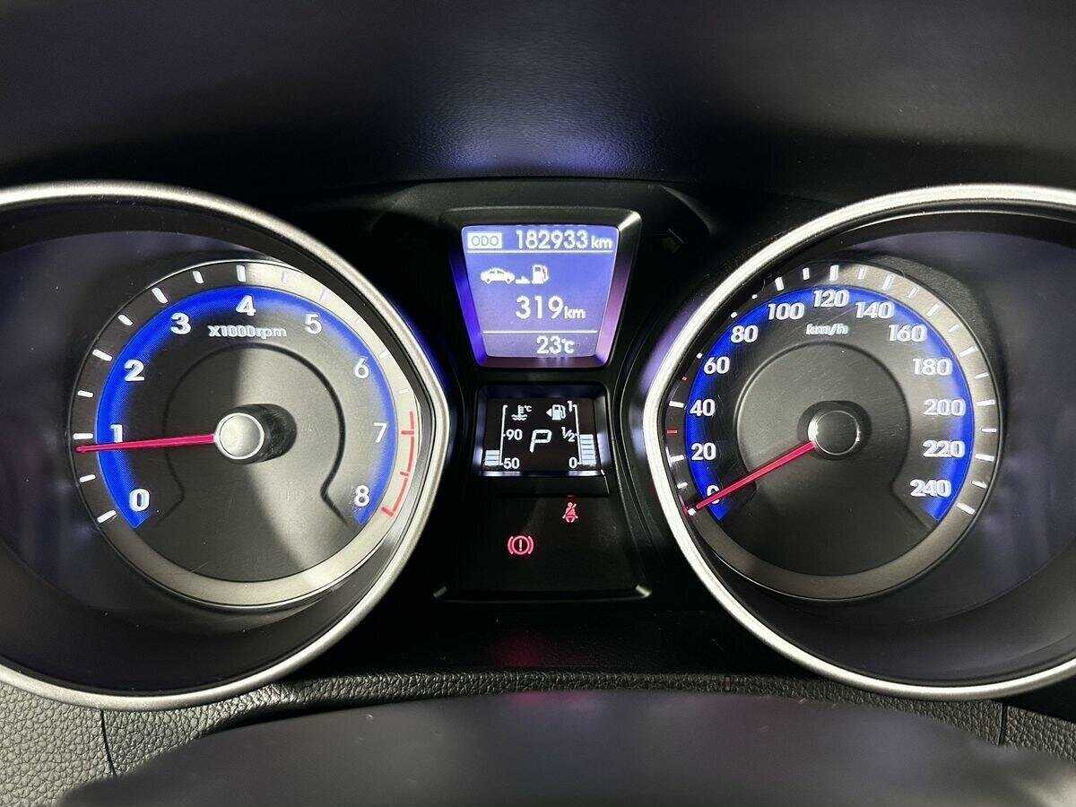 Hyundai i30 с пробегом — 2014 год. Фото: #9
