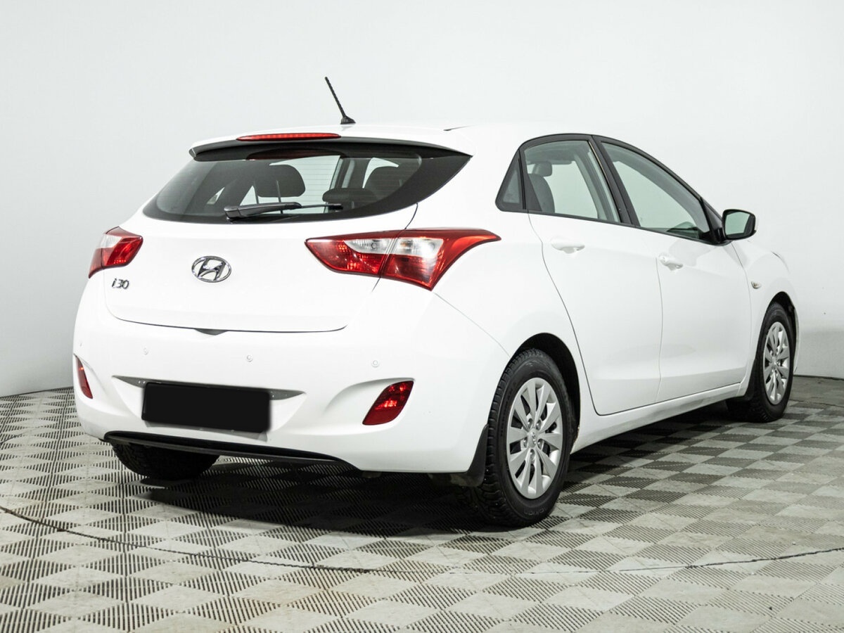 Hyundai i30 с пробегом — 2015 год. Фото: #4