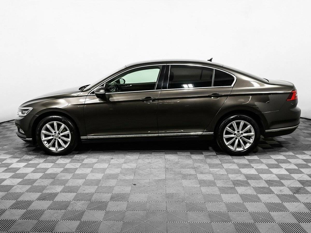 Volkswagen Passat с пробегом — 2017 год. Фото: #7