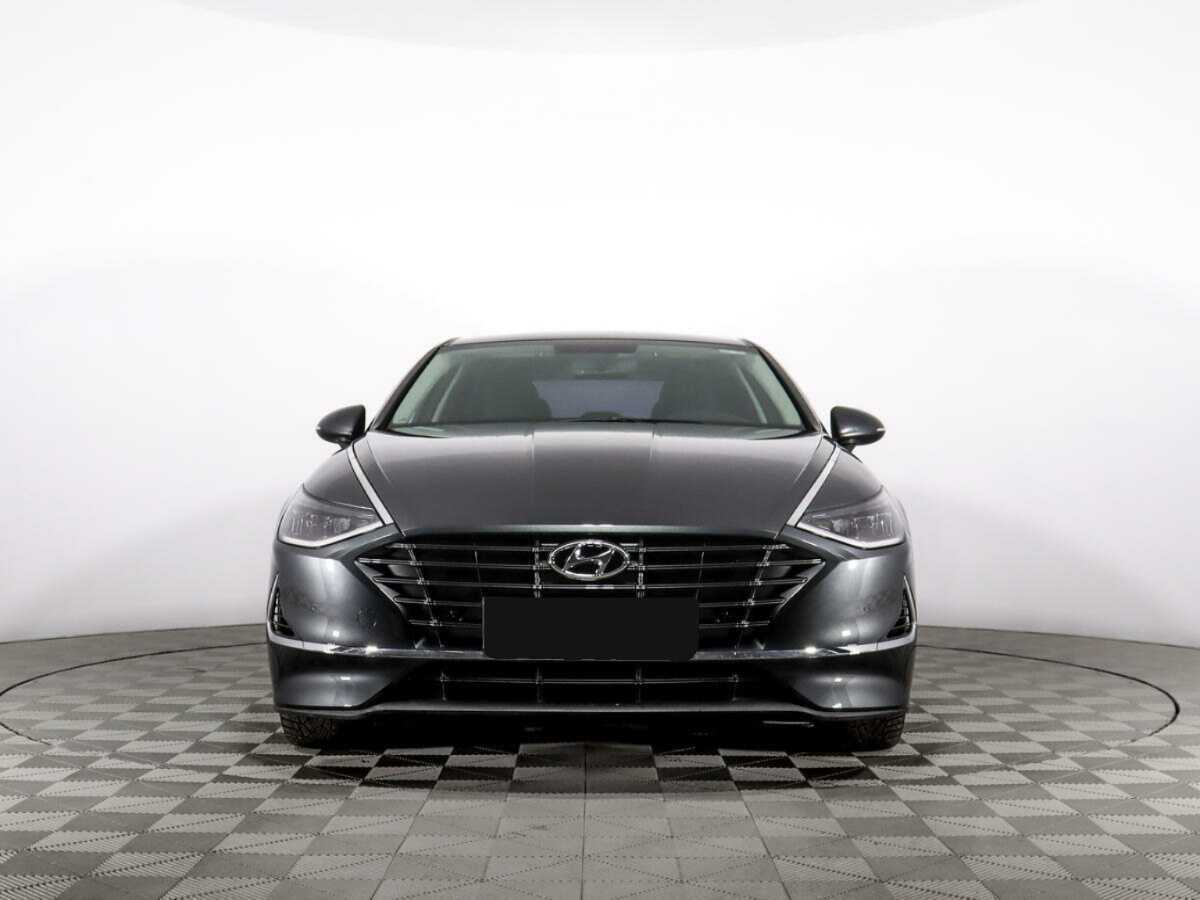 Hyundai Sonata с пробегом — 2021 год. Фото: #1