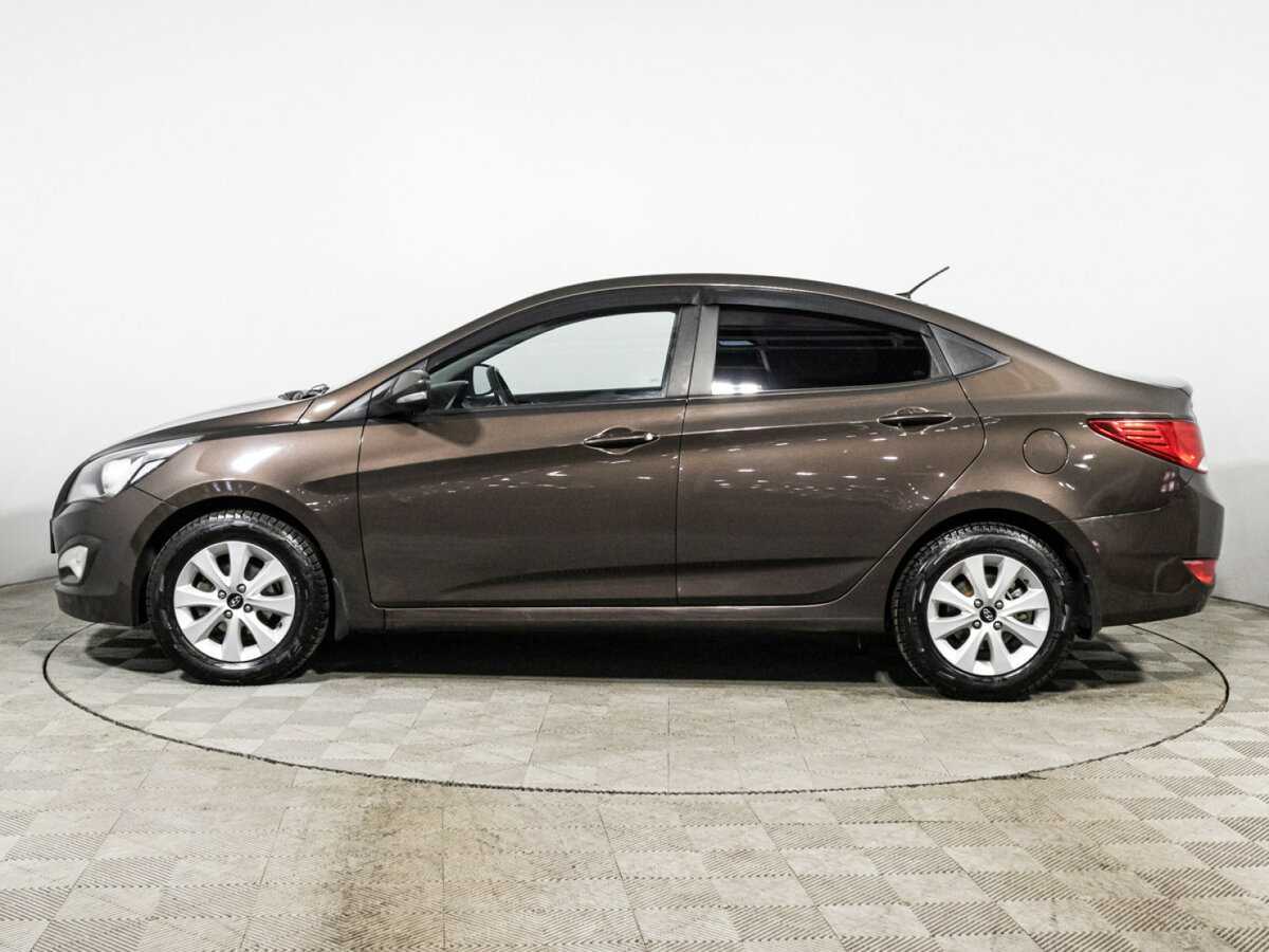 Hyundai Solaris с пробегом — 2016 год. Фото: #7